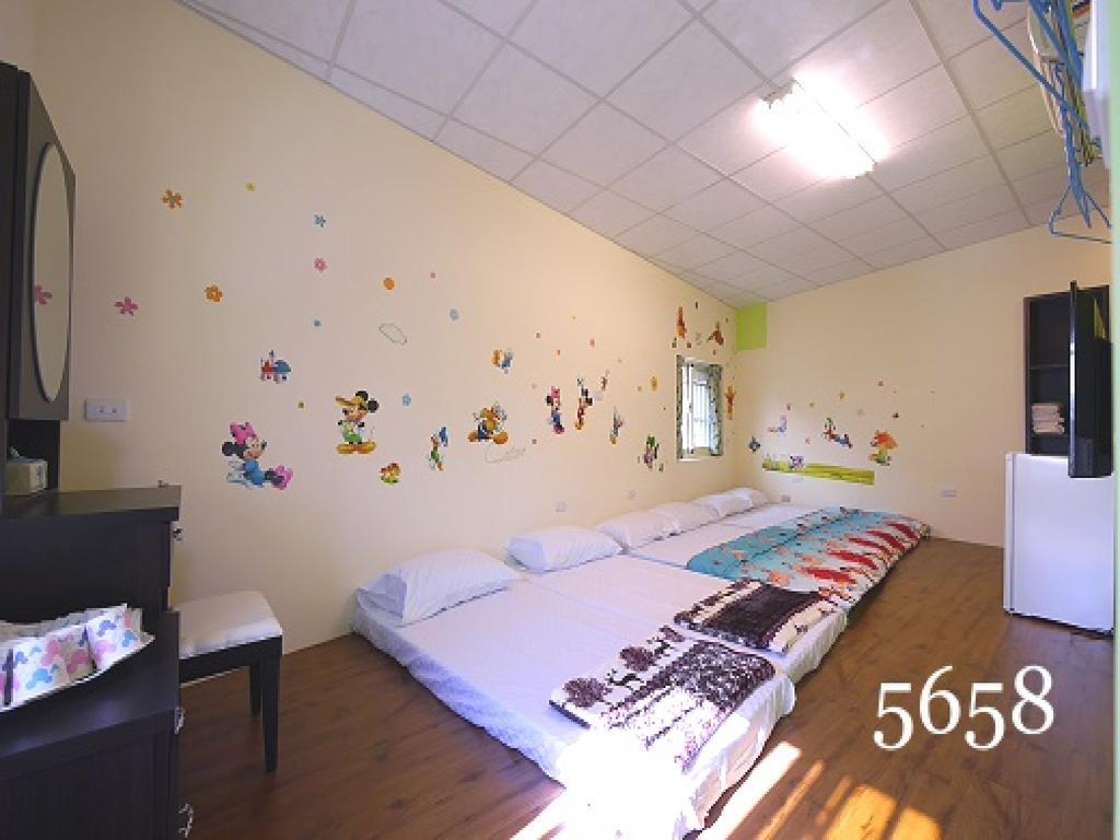 Hua Qiao De Jia Appartement Donggang Buitenkant foto