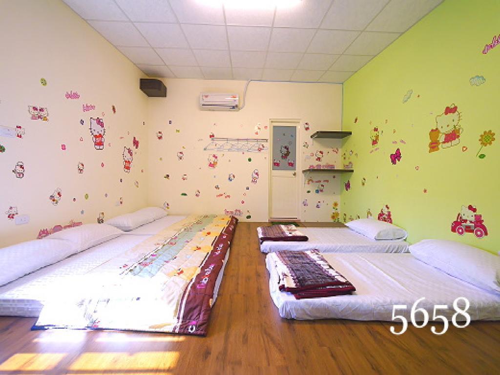 Hua Qiao De Jia Appartement Donggang Buitenkant foto