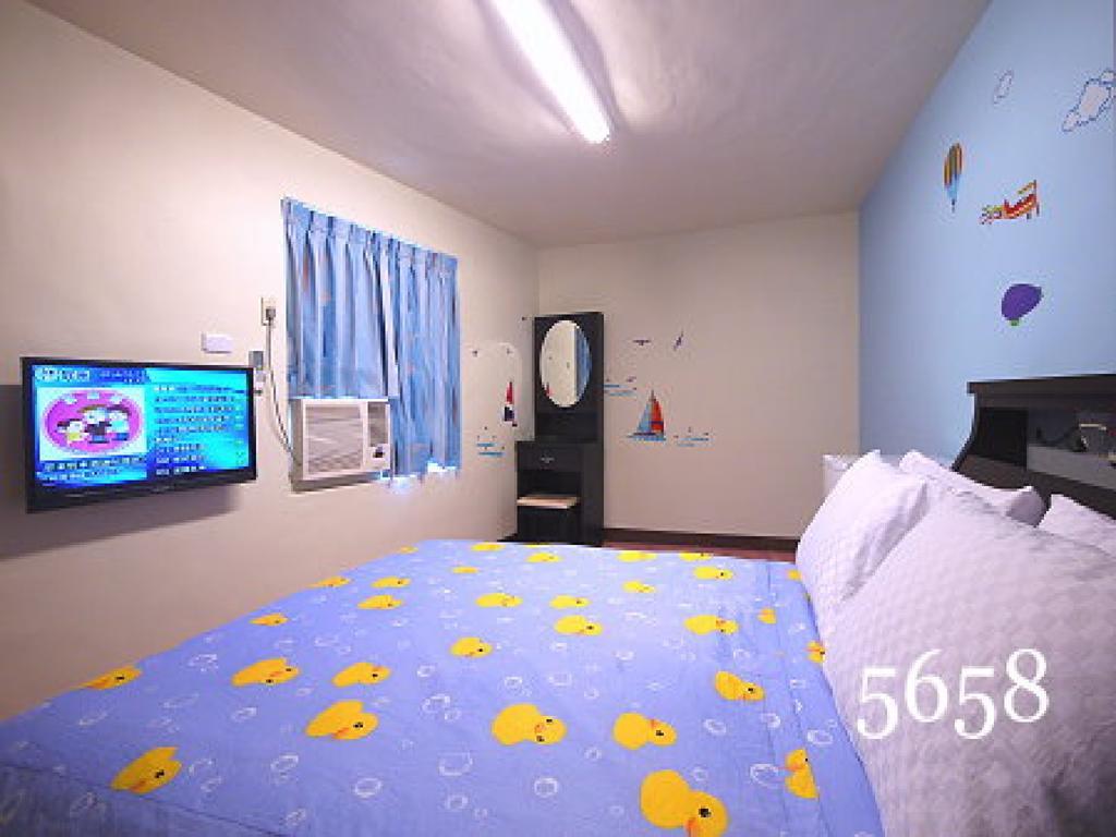 Hua Qiao De Jia Appartement Donggang Buitenkant foto
